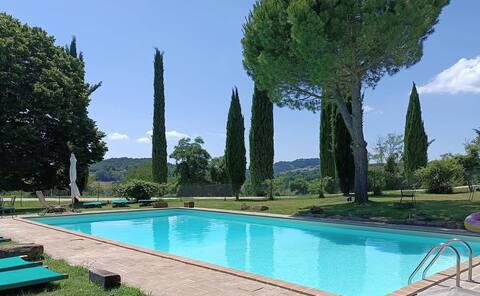 La Brocca di Valdichiascio - entire farmhouse
