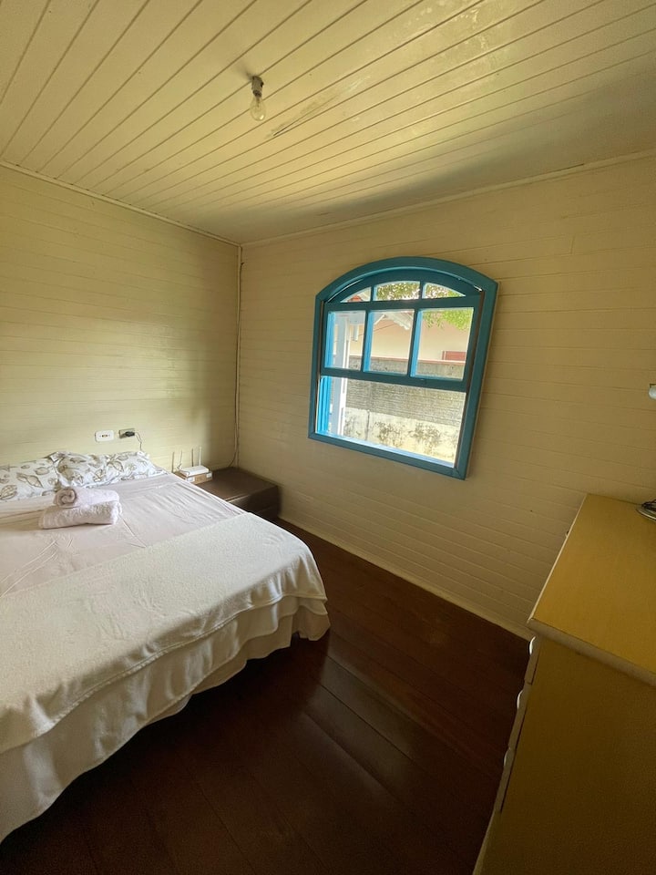 საძინებელი 4