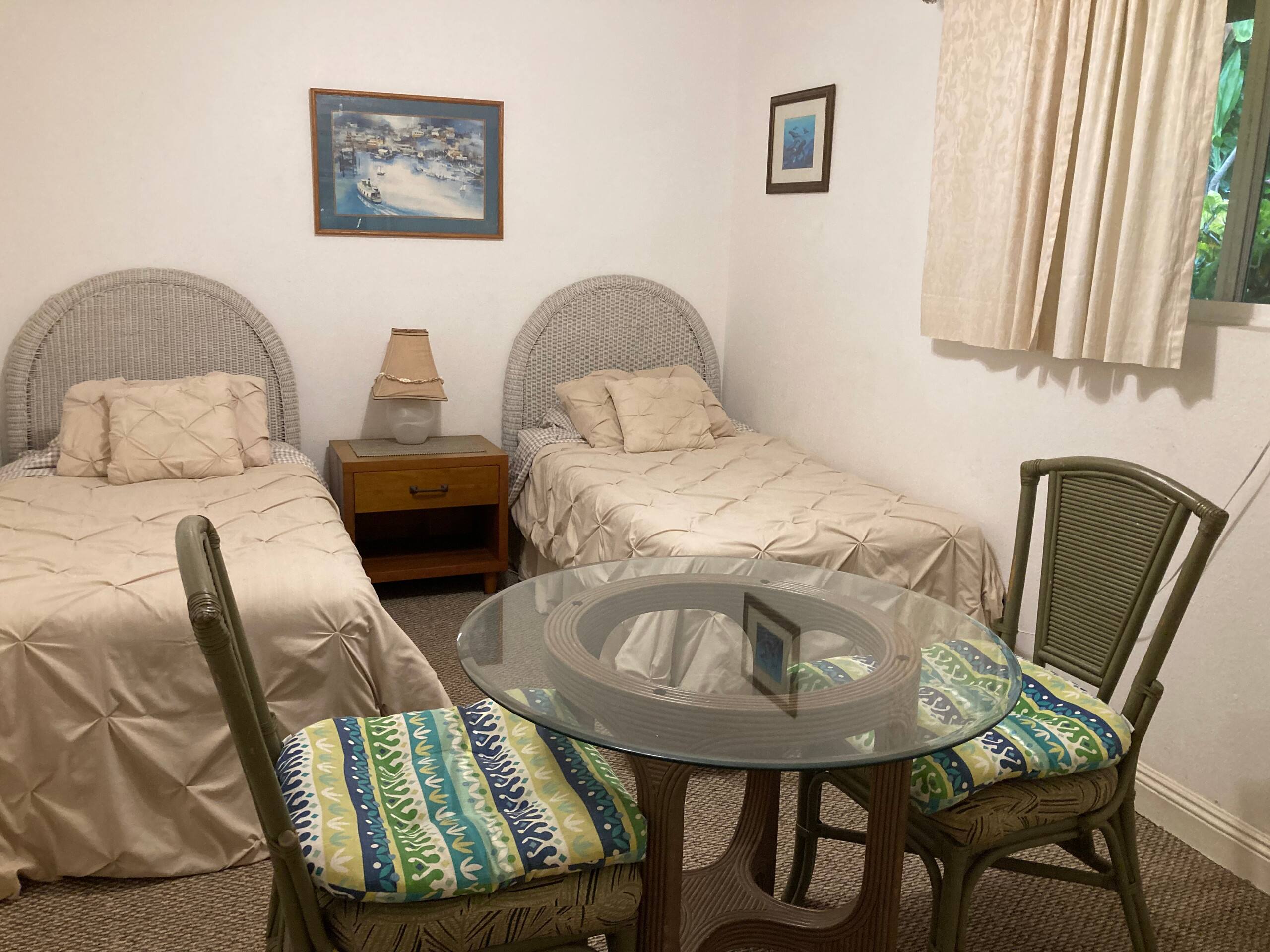 Home in Kailua-Kona · ★4.73 · 1 bedroom · 2 beds · 1 shared bath - Image 6