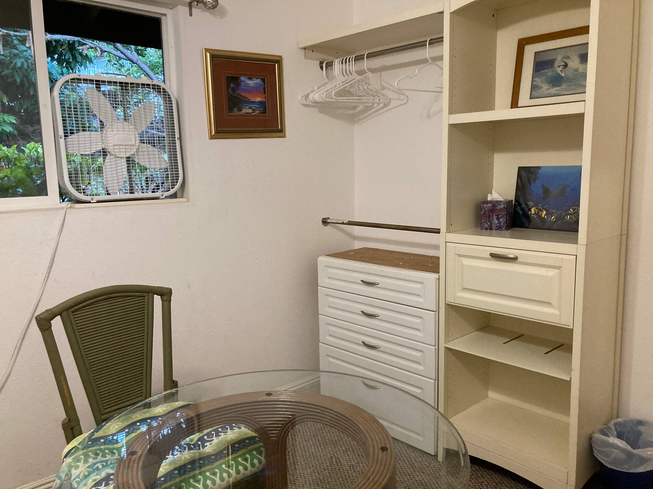 Home in Kailua-Kona · ★4.73 · 1 bedroom · 2 beds · 1 shared bath - Image 9