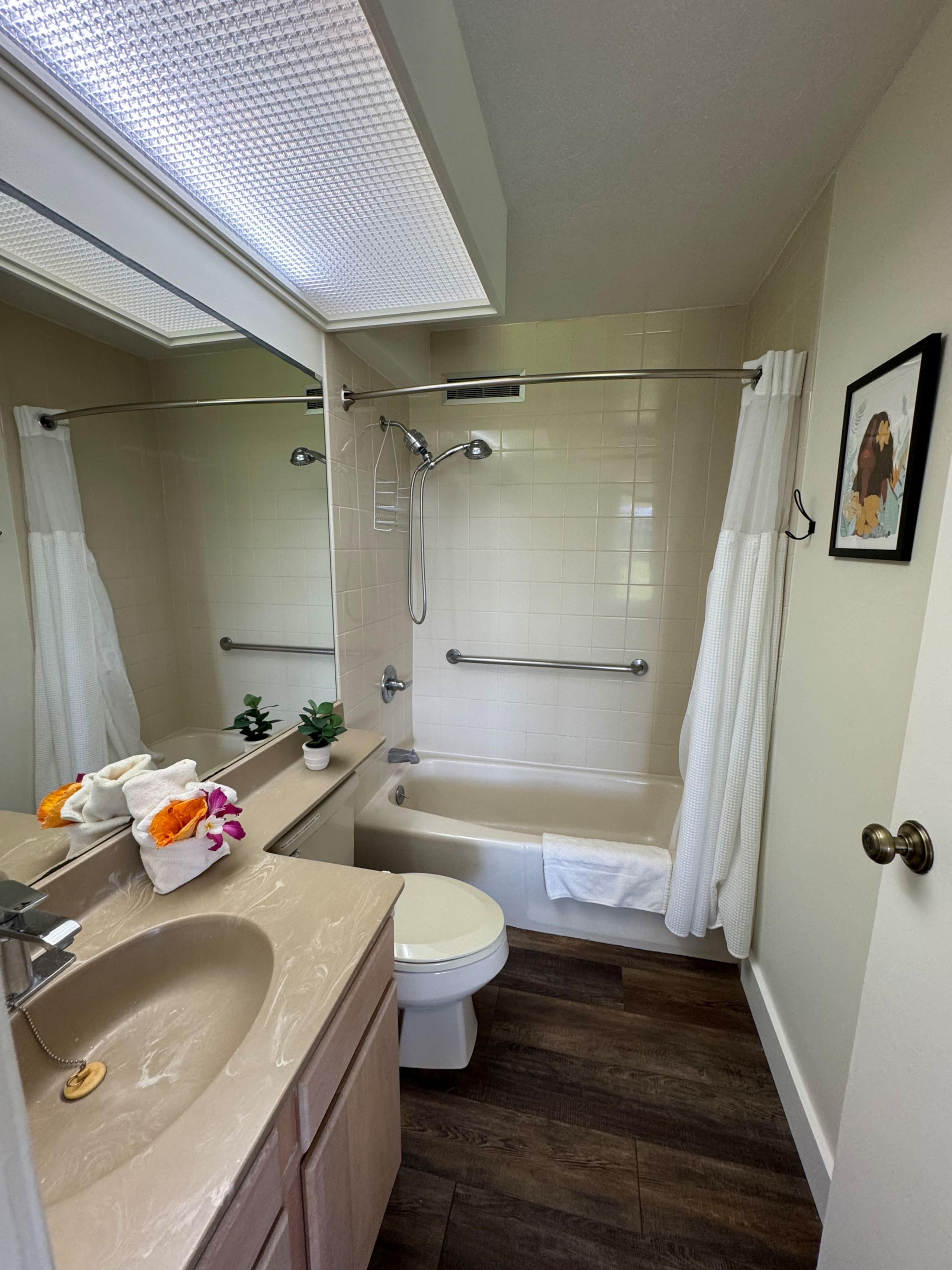 Condo in Princeville · ★4.9 · 1 bedroom · 2 beds · 2 baths - Image 29