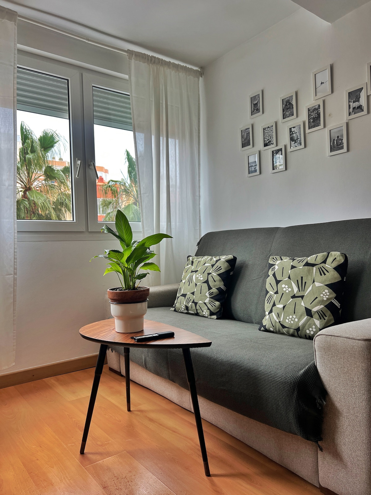 Top Airbnb: TORRE DEL MAR COAST APARTMENT (BEACH APARTMENT) à Vélez Málaga