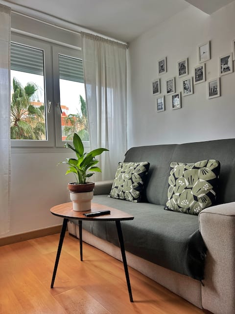 Top Airbnb: TORRE DEL MAR COAST APARTMENT (BEACH APARTMENT) en Vélez Málaga