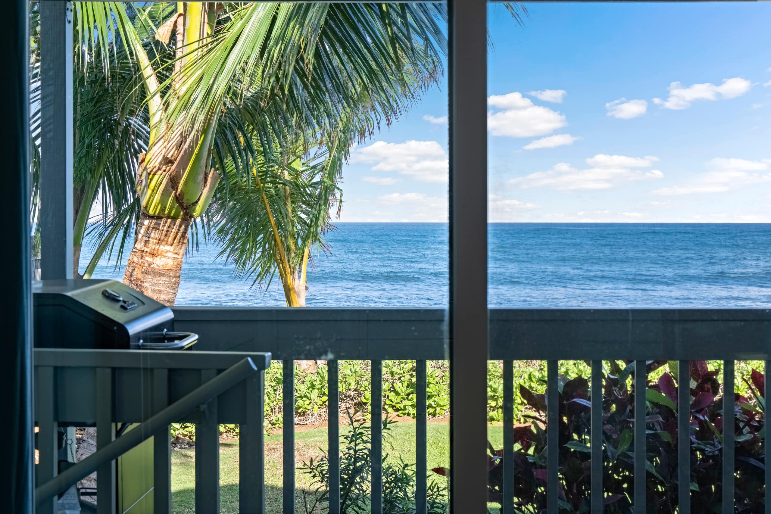 Palm Surf Bungalow - Photo 25