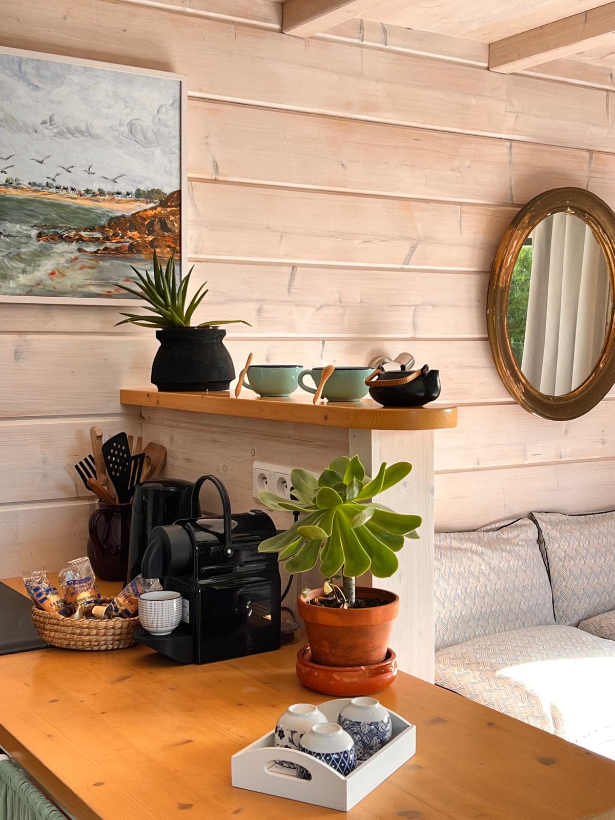 Propriété Airbnb réussie: Charming hut and its SPA near the sea à Trégunc