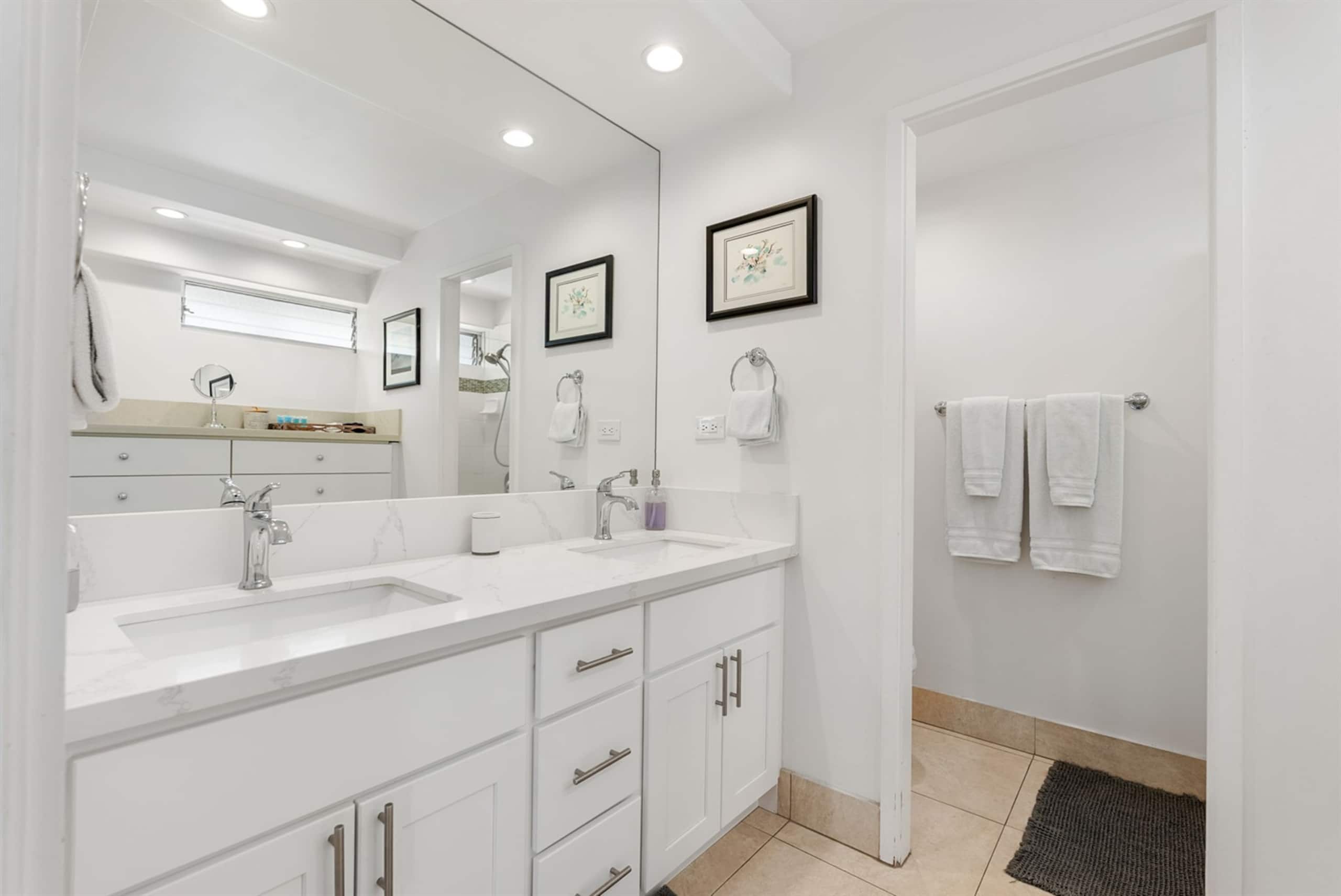 Condo in Honolulu · ★4.91 · 2 bedrooms · 4 beds · 2 baths - Image 27