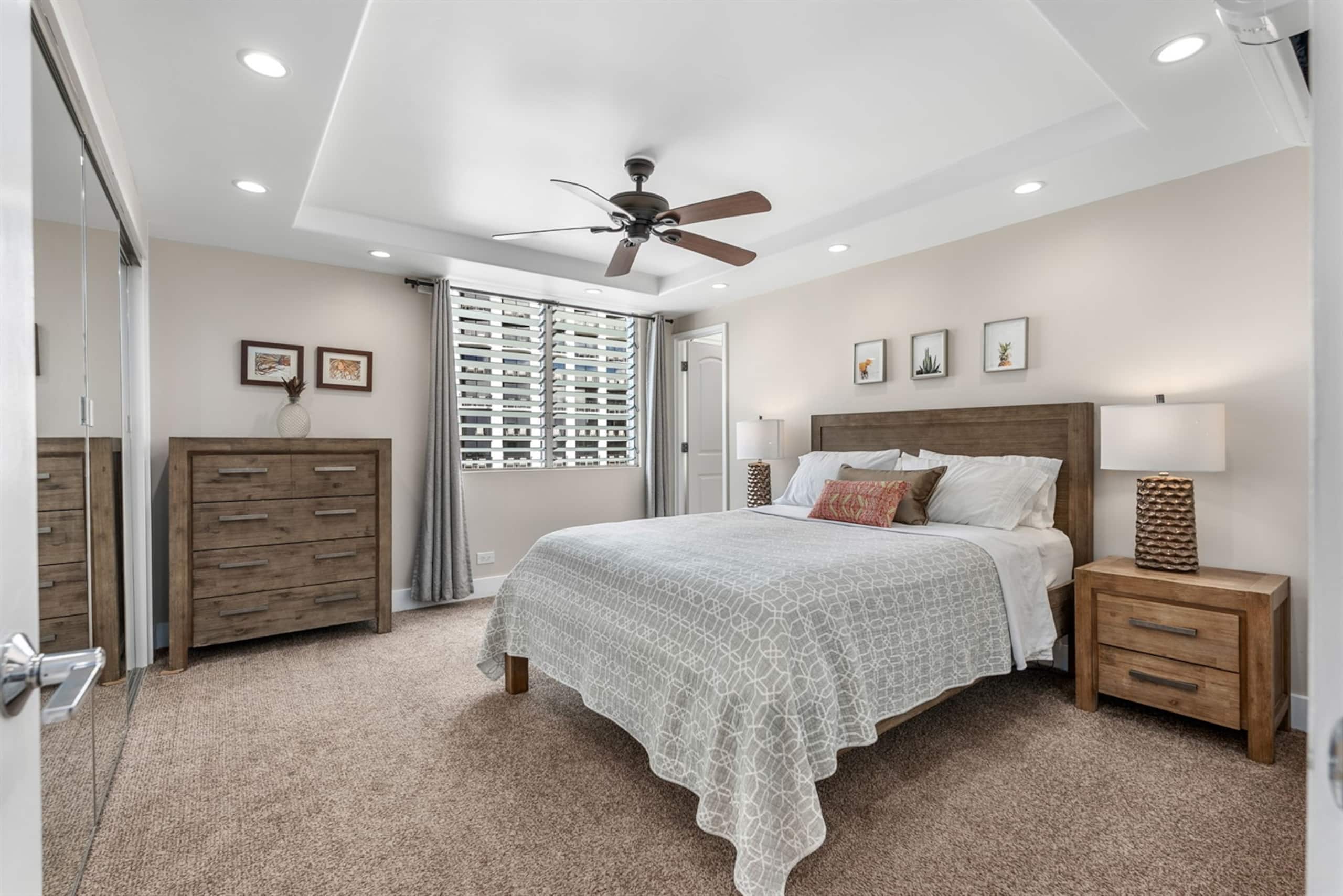 Condo in Honolulu · ★4.91 · 2 bedrooms · 4 beds · 2 baths - Image 24