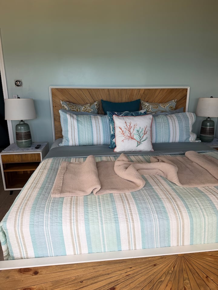 King bed in main bedroom