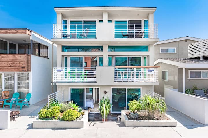 Cool Coastal Tri-level Condo With Ocean Views! - Newport