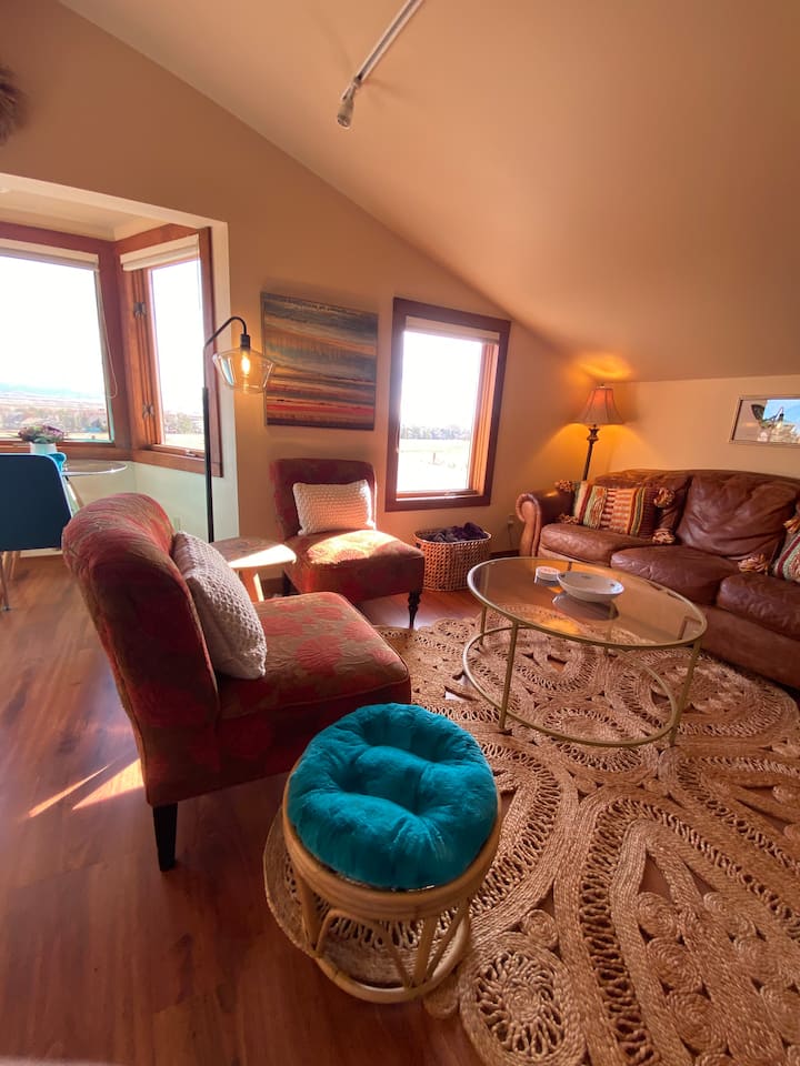 Cozy Cabin W/ Beautiful Pastoral & Mountain Views - Lac Tahoe