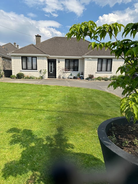 The Loft 2 bedrooms 2/4 guests own entrance