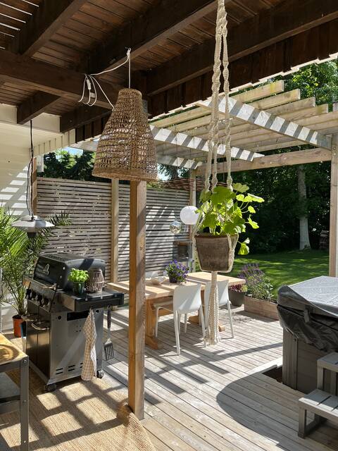 A house with room for many