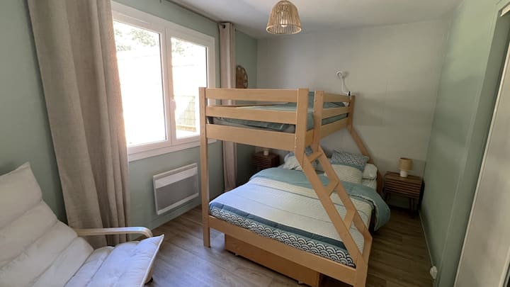 Schlafzimmer 2