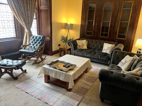 Top performing Airbnb: Victorian Mansion in Pollokshields