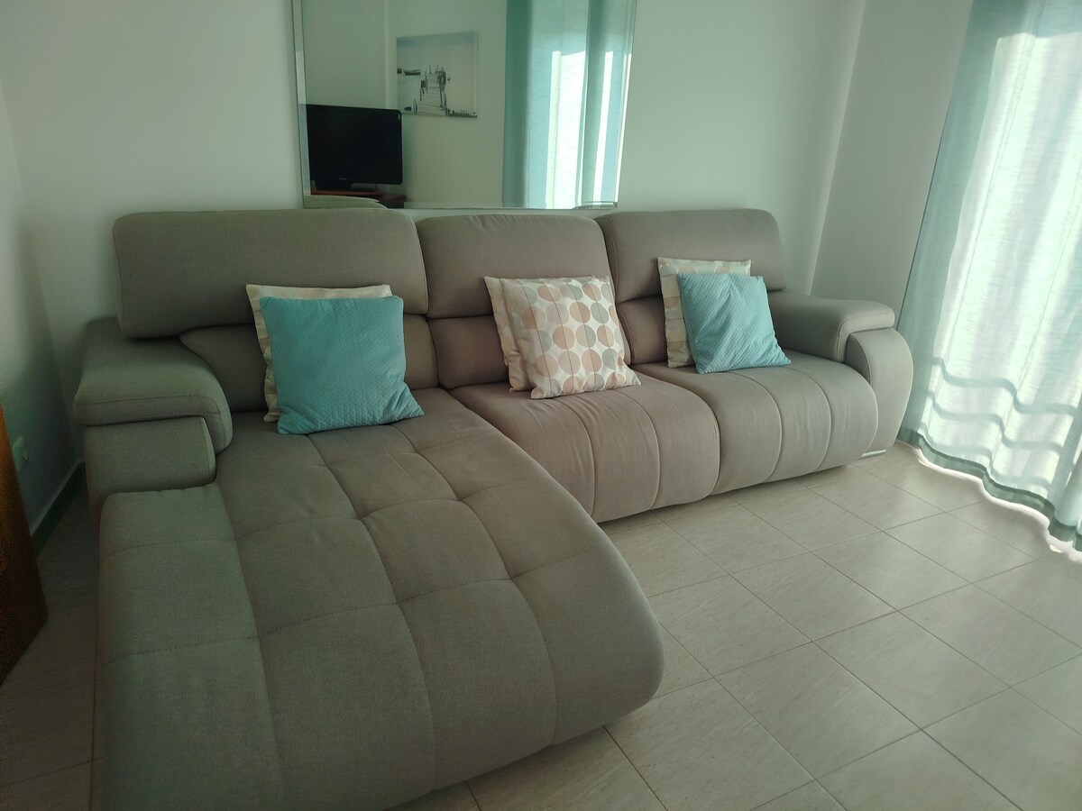 Airbnb em destaque: APARTMENT WITH SEA VIEW em Fuseta