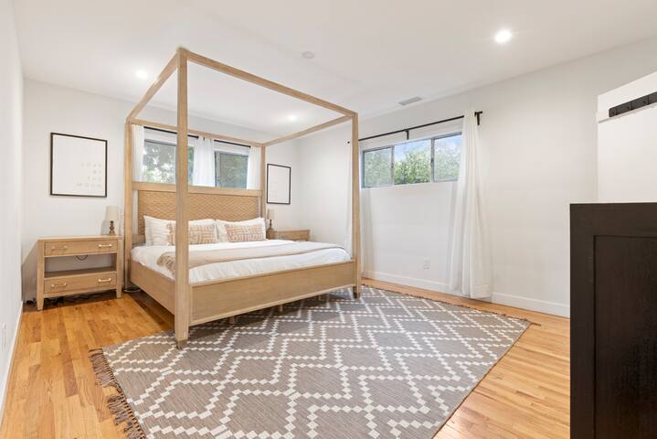 Blue Door Oasis 5 min from Universal and Hollywood gallery image 4