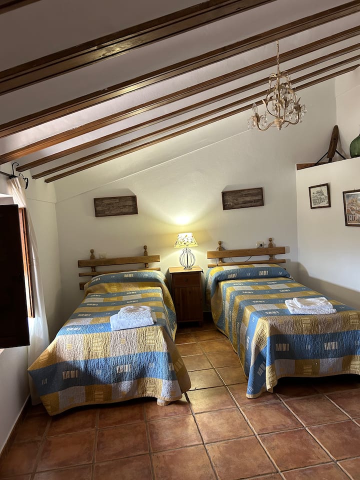Dhomë gjumi 5