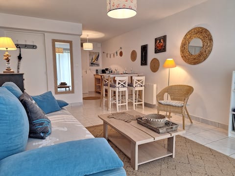 Top performing Airbnb: Ste Marine town centre, terrace, WiFi in Combrit