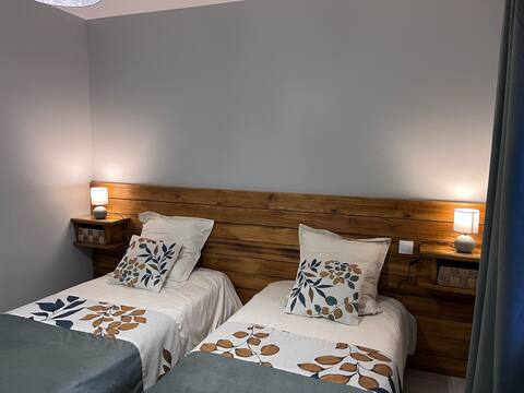 new cottage for 4 people