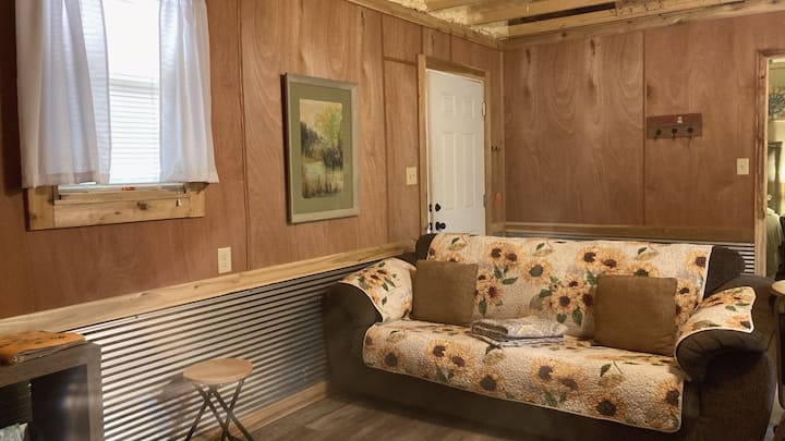 Cozy Little Cabin, Close To Town. Pet Friendly. - Hot Springs, AR
