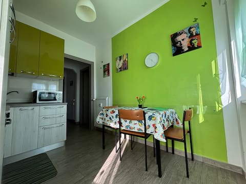 Top Airbnb: Apartment in Arma di Taggia, Italy a Taggia