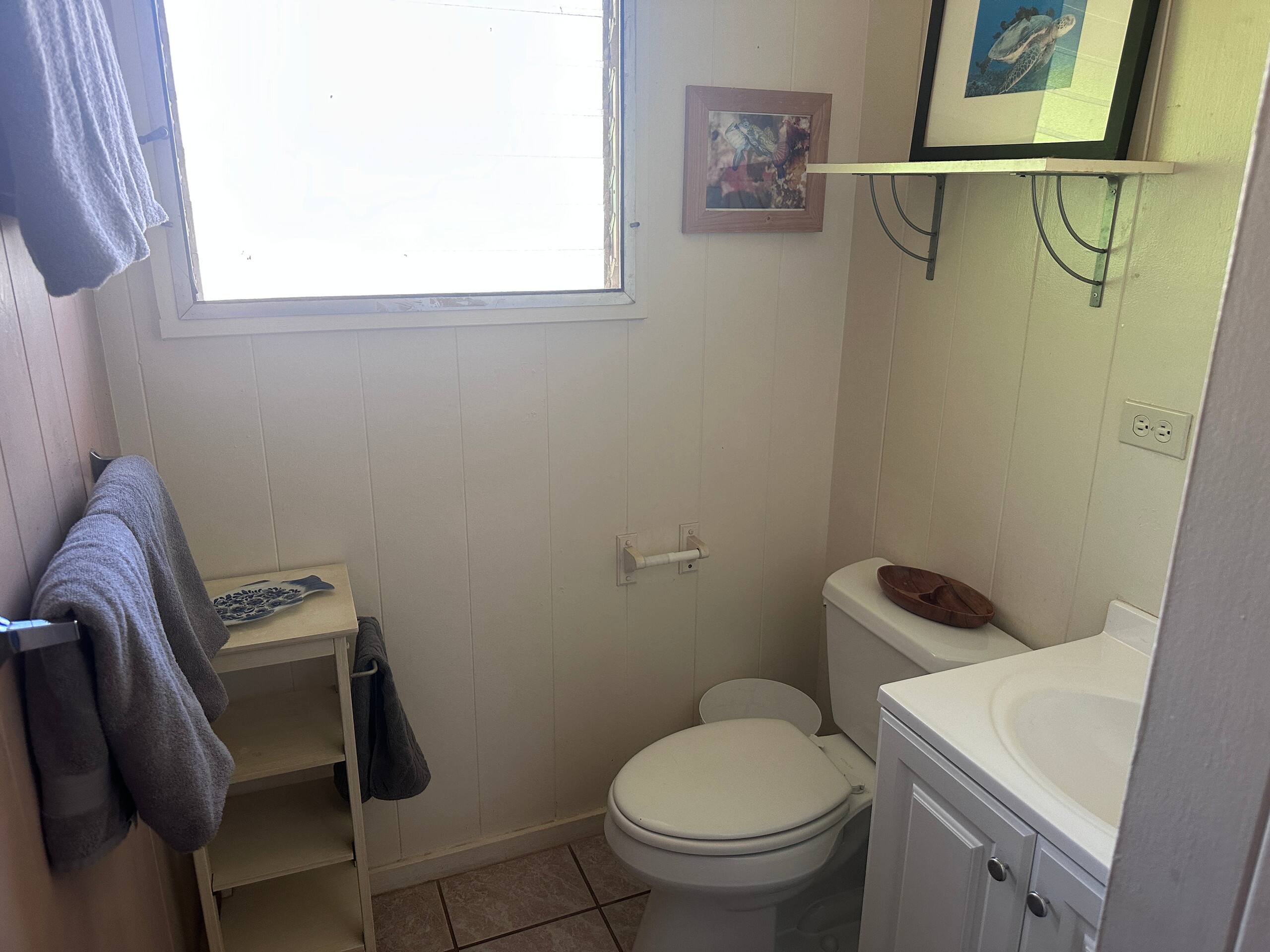 Condo in Lahaina · ★4.68 · 2 bedrooms · 2 beds · 1 bath - Image 9