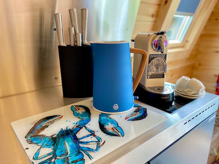 Knoydart Luxury Pod: Central, Peaceful & Loch View - Skye