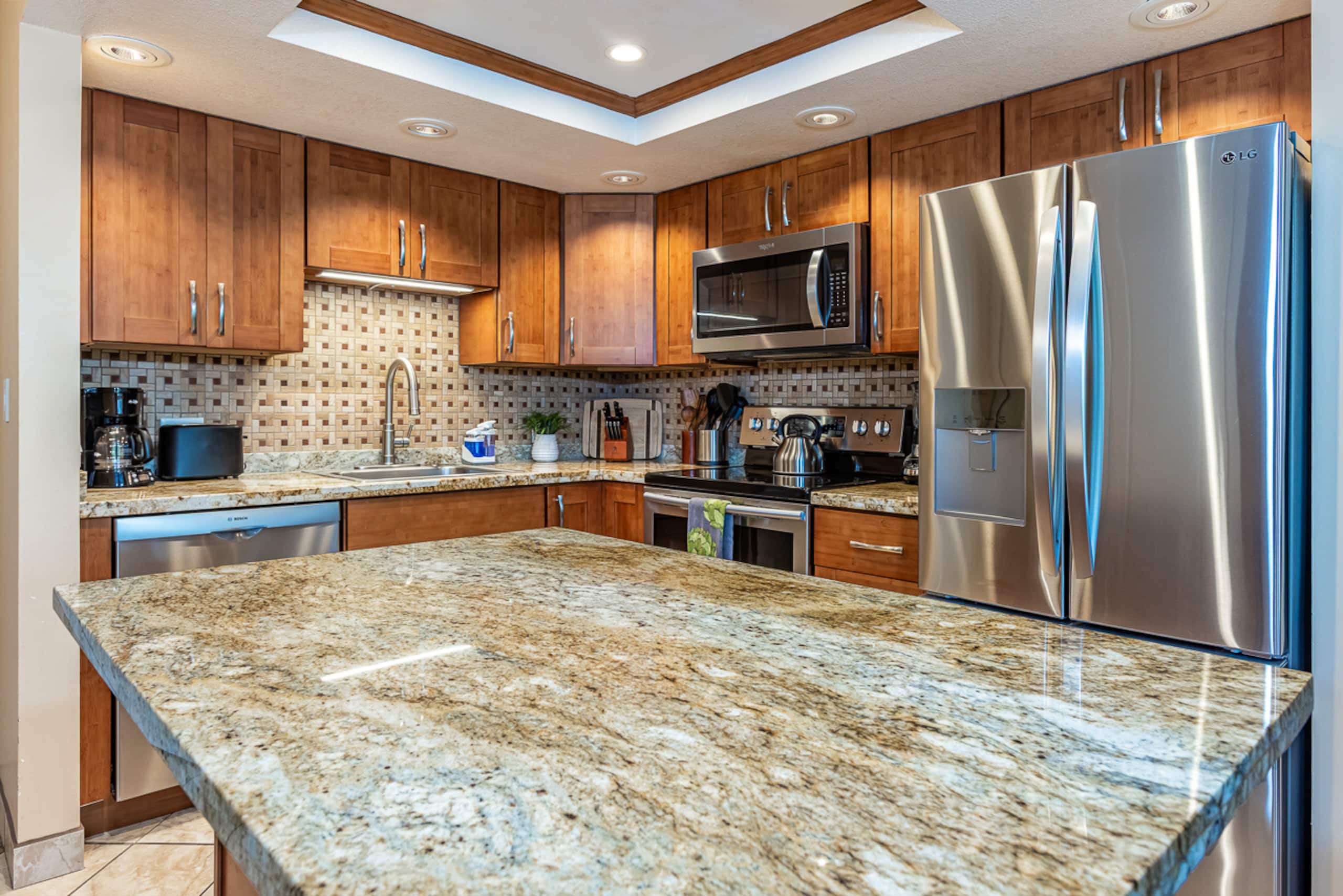 Condo in Kihei · ★4.91 · 1 bedroom · 2 beds · 2 shared baths - Image 11