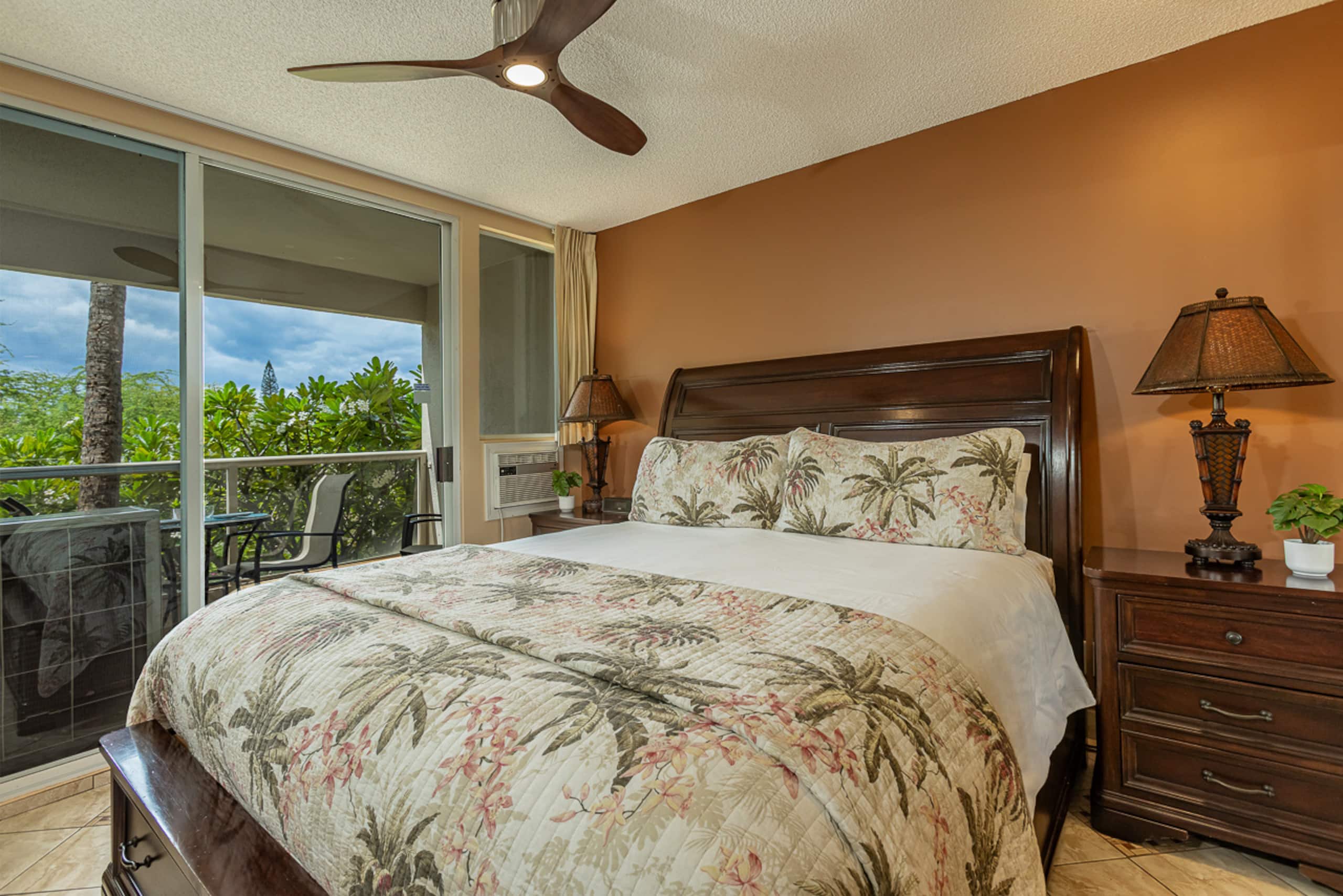 Condo in Kihei · ★4.91 · 1 bedroom · 2 beds · 2 shared baths - Image 20