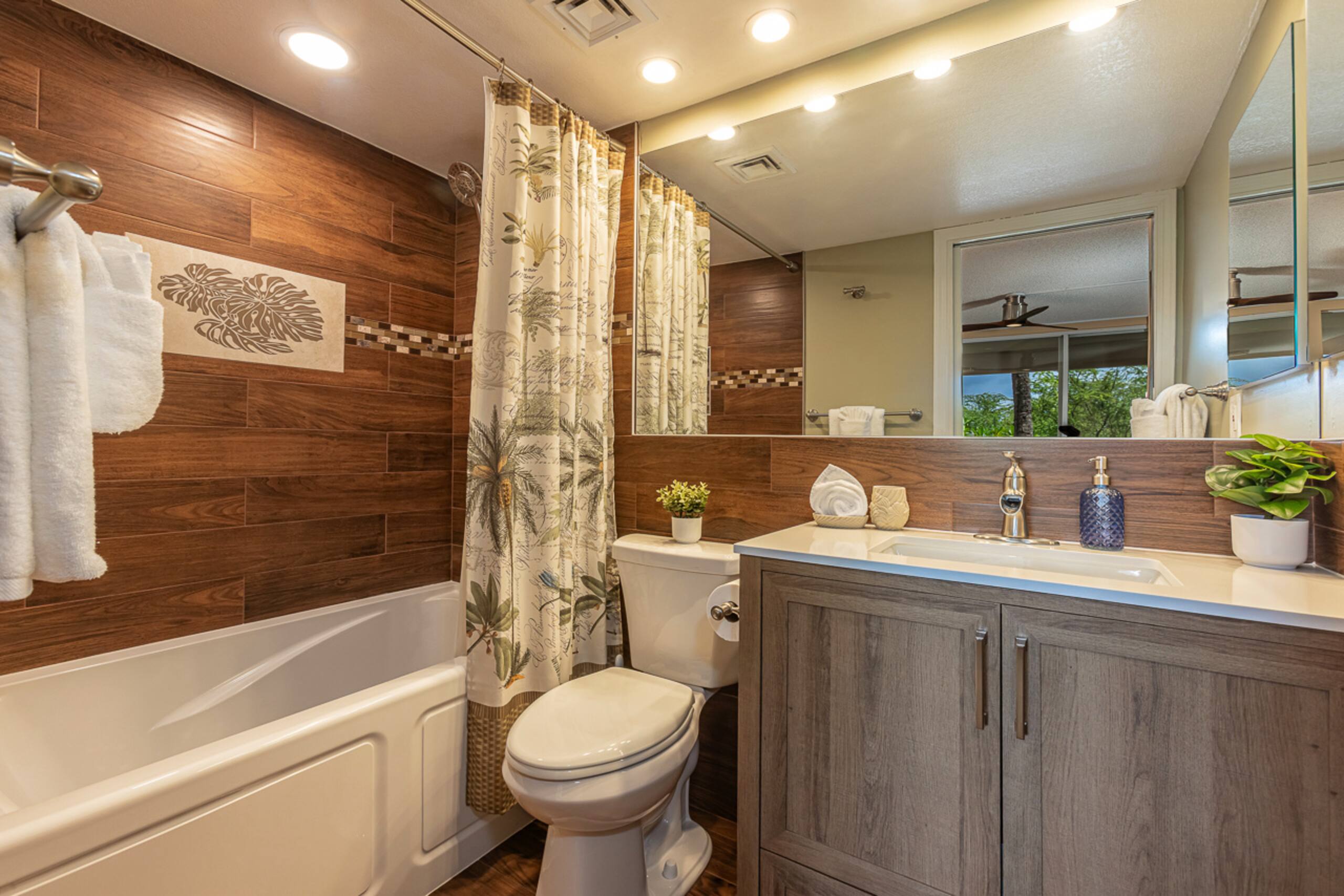 Condo in Kihei · ★4.91 · 1 bedroom · 2 beds · 2 shared baths - Image 22