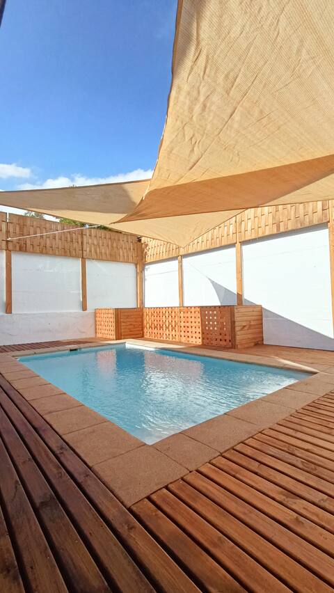 Spectacular home in La Florida 5D 3B