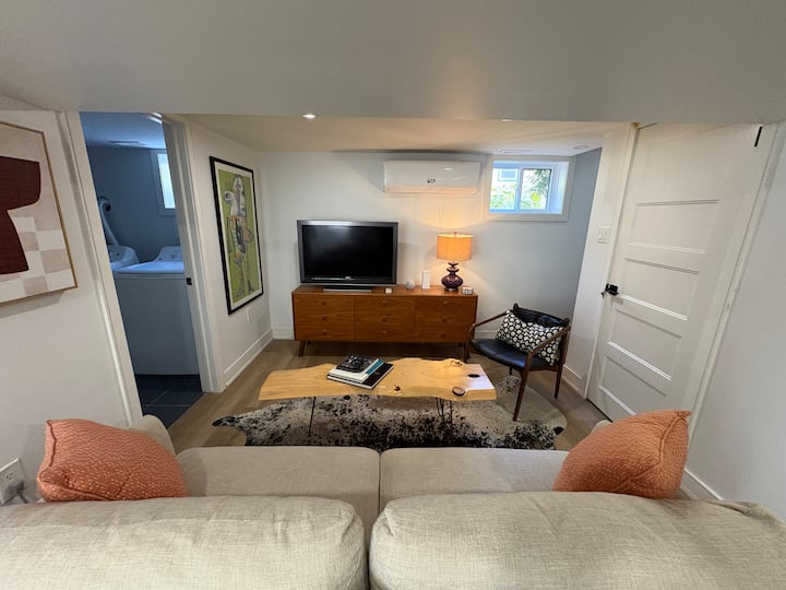 Old North Guest Suite - カナダ ロンドン