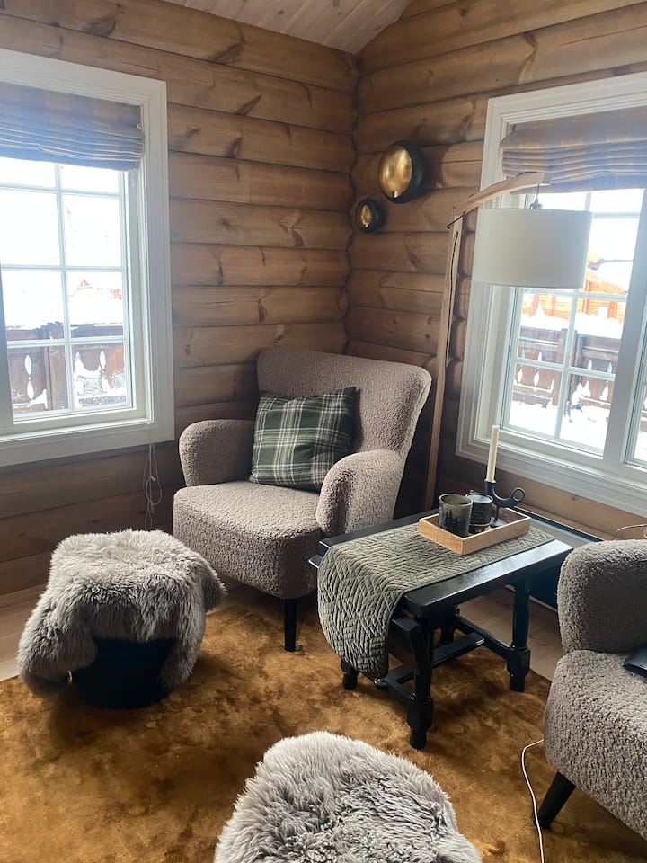 Stor Hytte Med God Plass Til 8 Personer, 2 Bad - Norway
