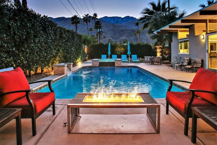 Classic 4br | Pool | Fireplace | Patio - Palm Springs