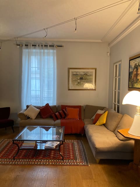 Airbnb performant: quiet, bright house 180 m2, Victor Hugo neighborhood à Les Perrières
