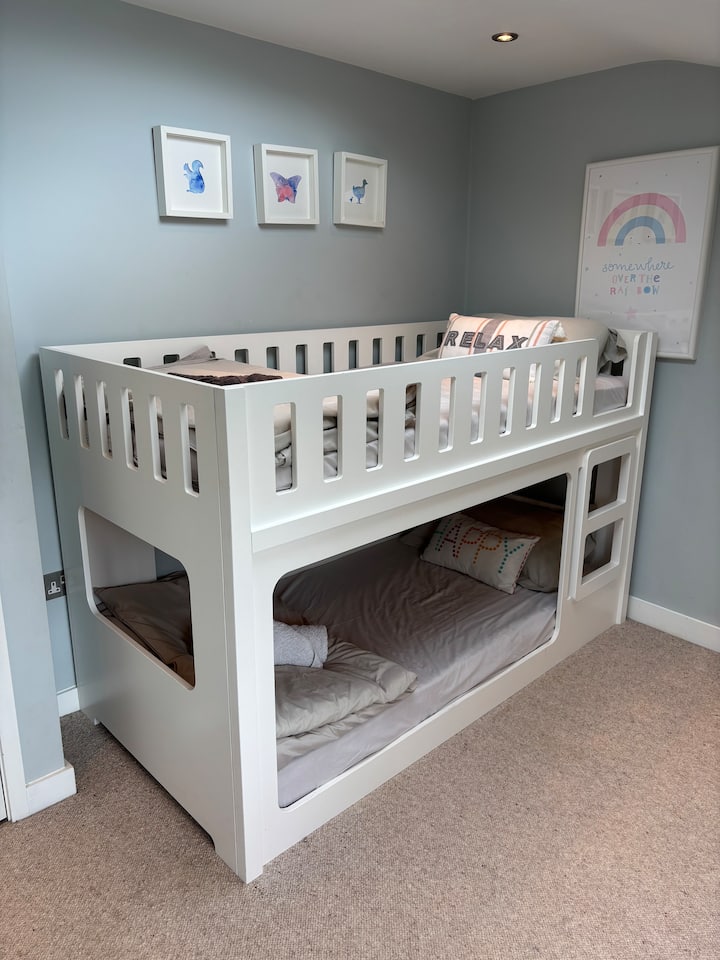 غرفة النوم 2