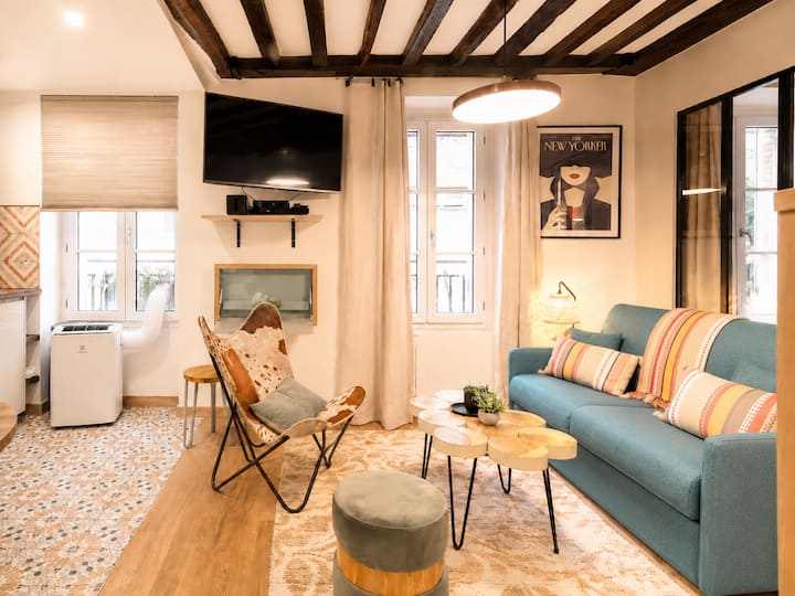 Living room with a very comfortable 140 x 200 sofa bed
TV with high-speed fiber internet and air conditioning (with windows closed)

Living room with very comfortable 140x200 sofa bed
TV with high-speed fiber internet and air conditioning (with windows closed)