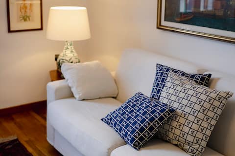 Annuncio Airbnb popolare: 6’ to trains to 5T - perfect for groups & families a La Spezia
