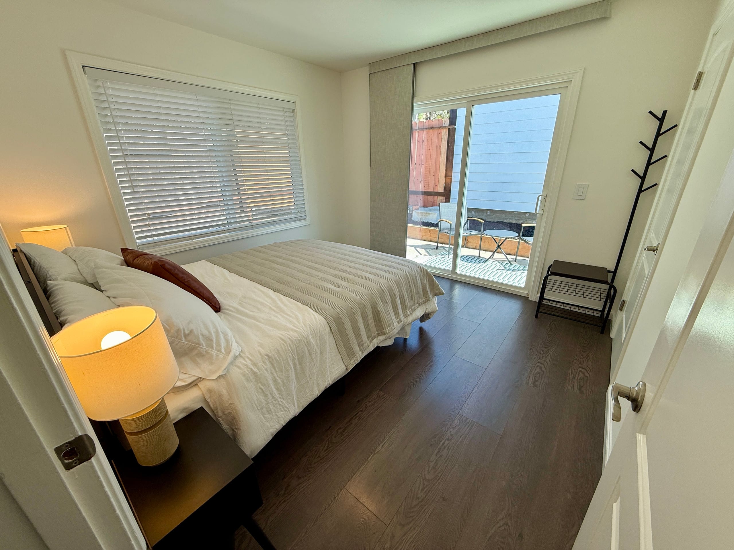 Home in South San Francisco · ★4.92 · 2 bedrooms · 2 beds · 1 private bath - Image 18