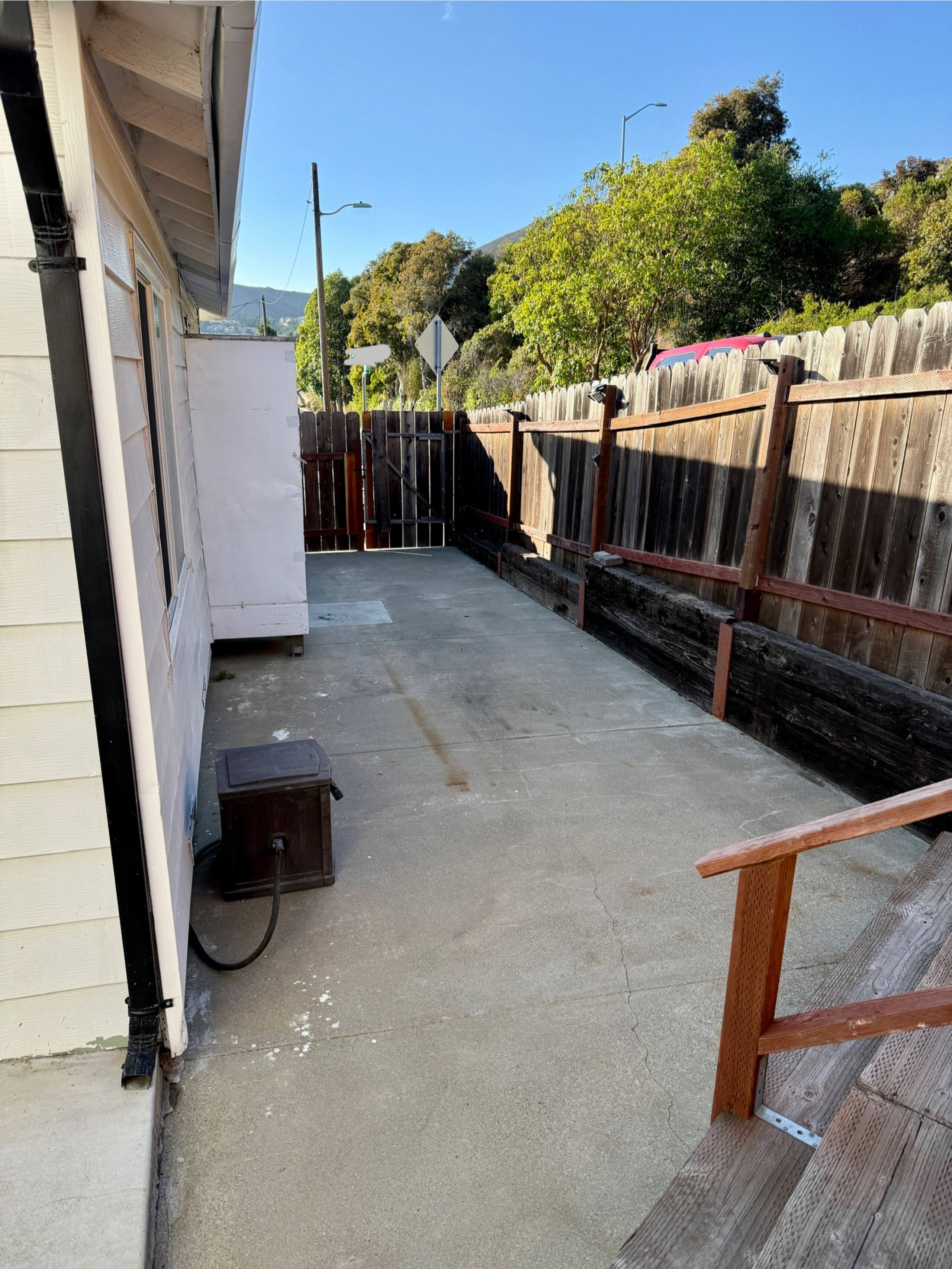 Home in South San Francisco · ★4.92 · 2 bedrooms · 2 beds · 1 private bath - Image 25