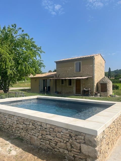 Small 
Cabanon Provençal