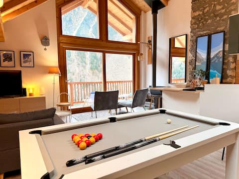 Sauna, Pool Table, Arcade Games, 5 Bedrooms, 5 Bathrooms, Duplex