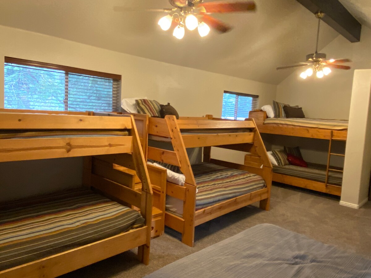 Midway Mountain Cabin