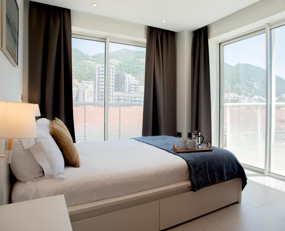 West One by Bentley Holiday Apartments - Pool & Gym & Parking — foto 1