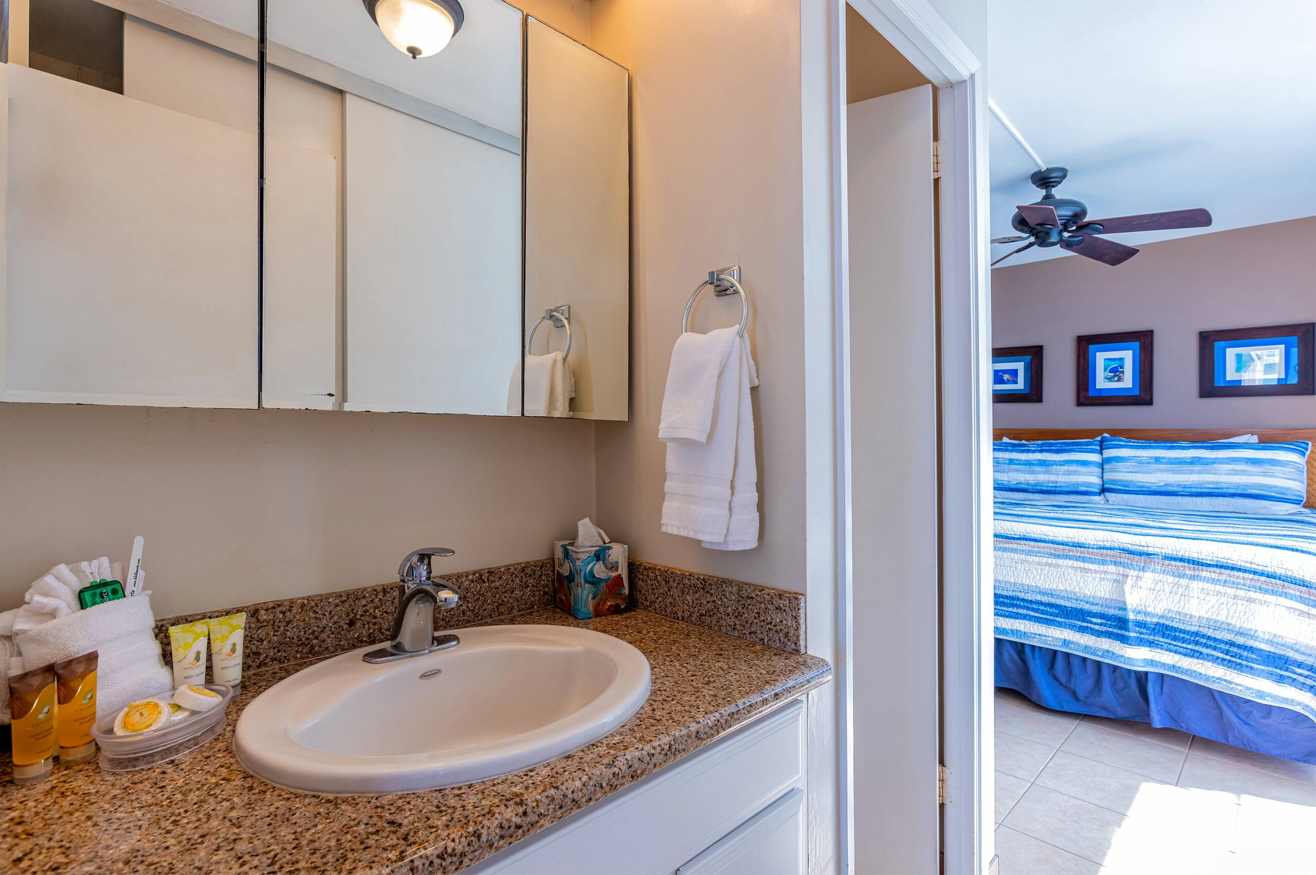 Condo in Kihei · ★4.0 · 2 bedrooms · 4 beds · 2 baths - Image 19