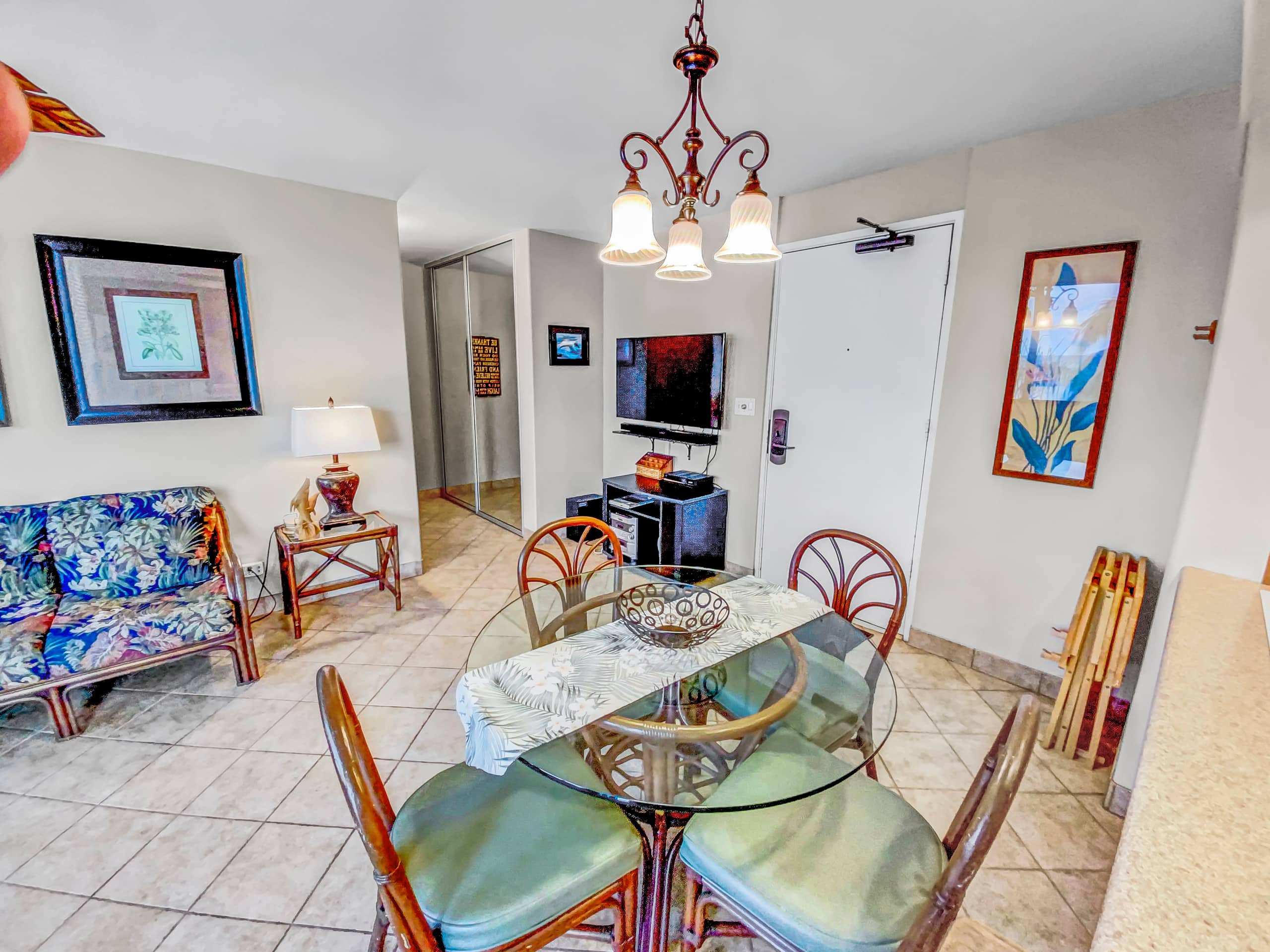 Condo in Kihei · ★4.75 · 2 bedrooms · 4 beds · 1 bath - Image 9