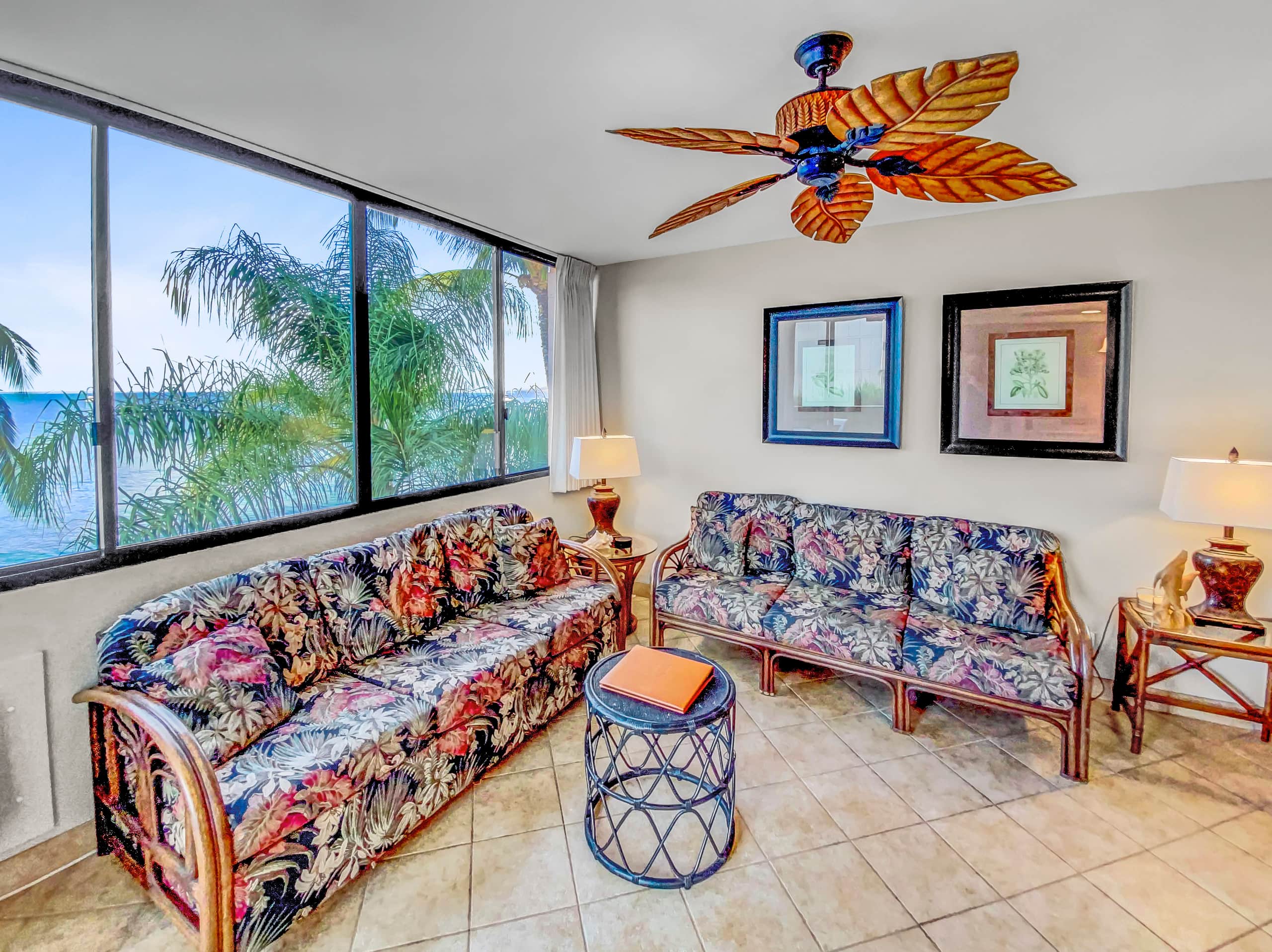 Condo in Kihei · ★4.75 · 2 bedrooms · 4 beds · 1 bath - Image 2