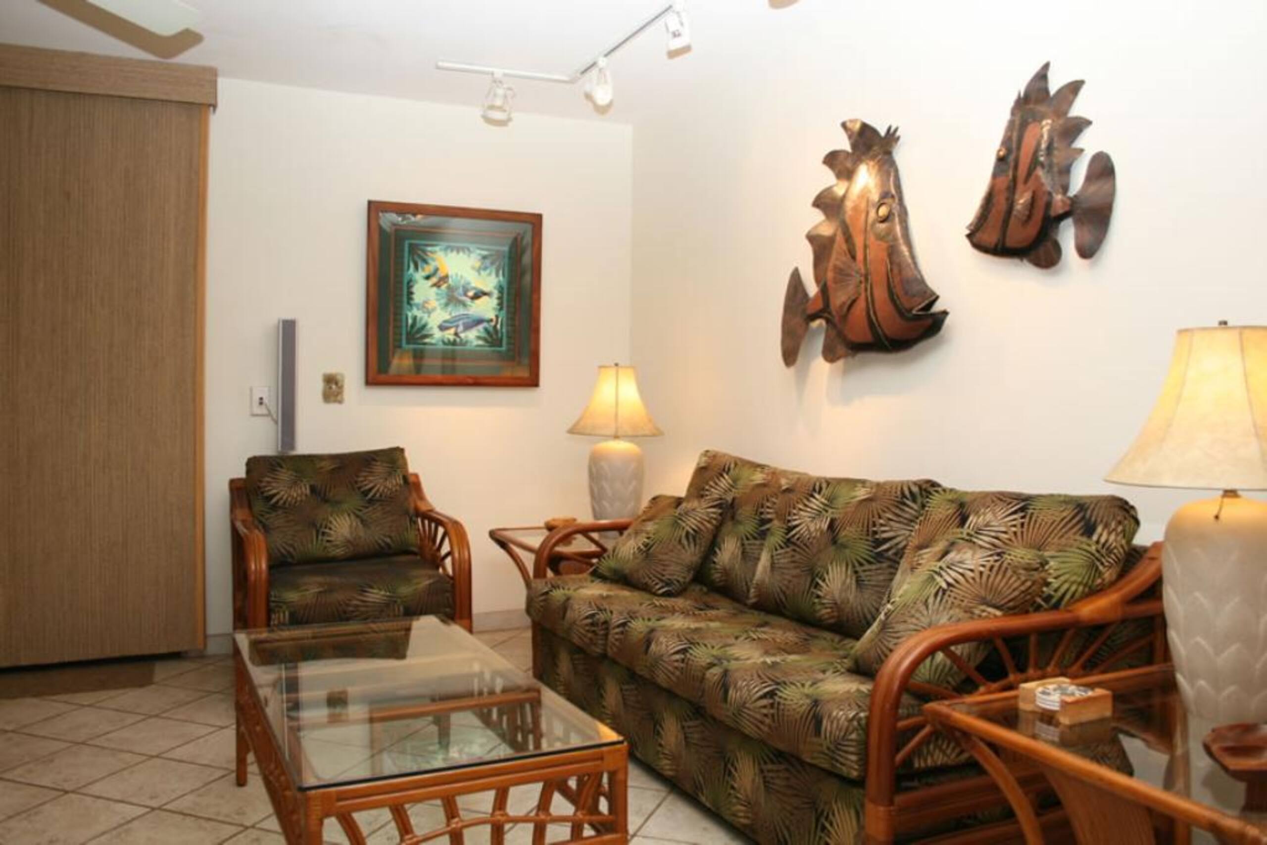 Condo in Kihei · ★4.83 · 1 bedroom · 2 beds · 1 bath - Image 10