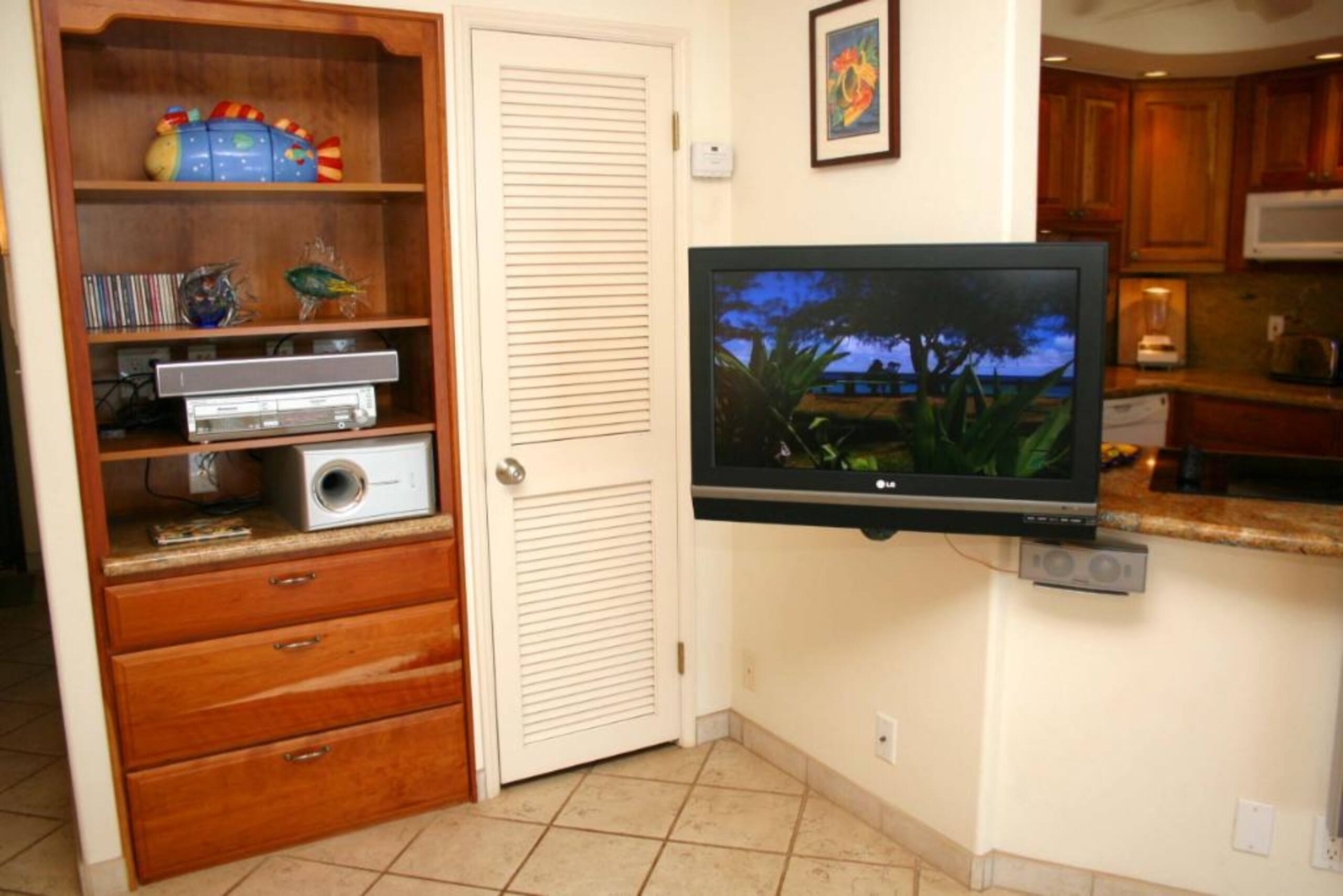 Condo in Kihei · ★4.83 · 1 bedroom · 2 beds · 1 bath - Image 12