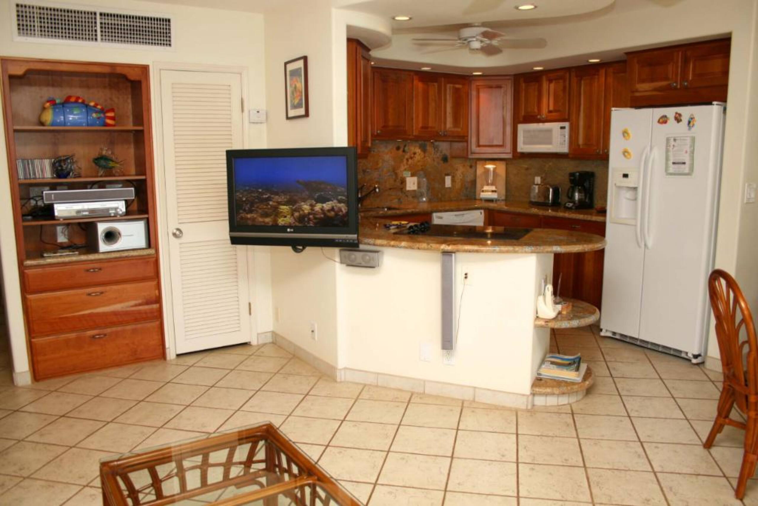Condo in Kihei · ★4.83 · 1 bedroom · 2 beds · 1 bath - Image 11